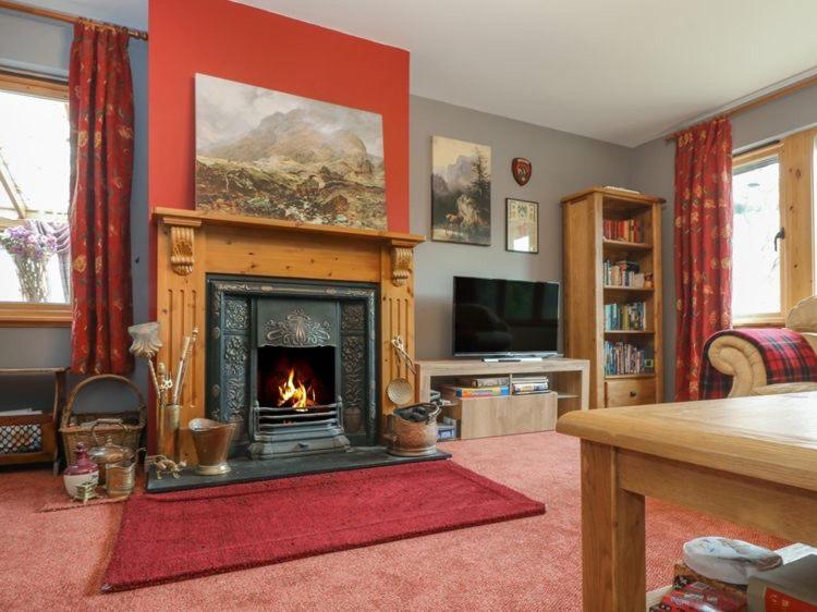Tarmachan Cottage - West Highland Getaway Φορτ Γουίλιαμ Εξωτερικό φωτογραφία